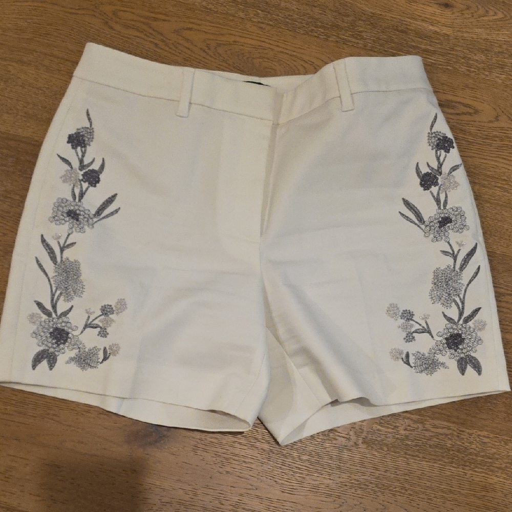 White House Black Market Cream Floral Women's Shorts